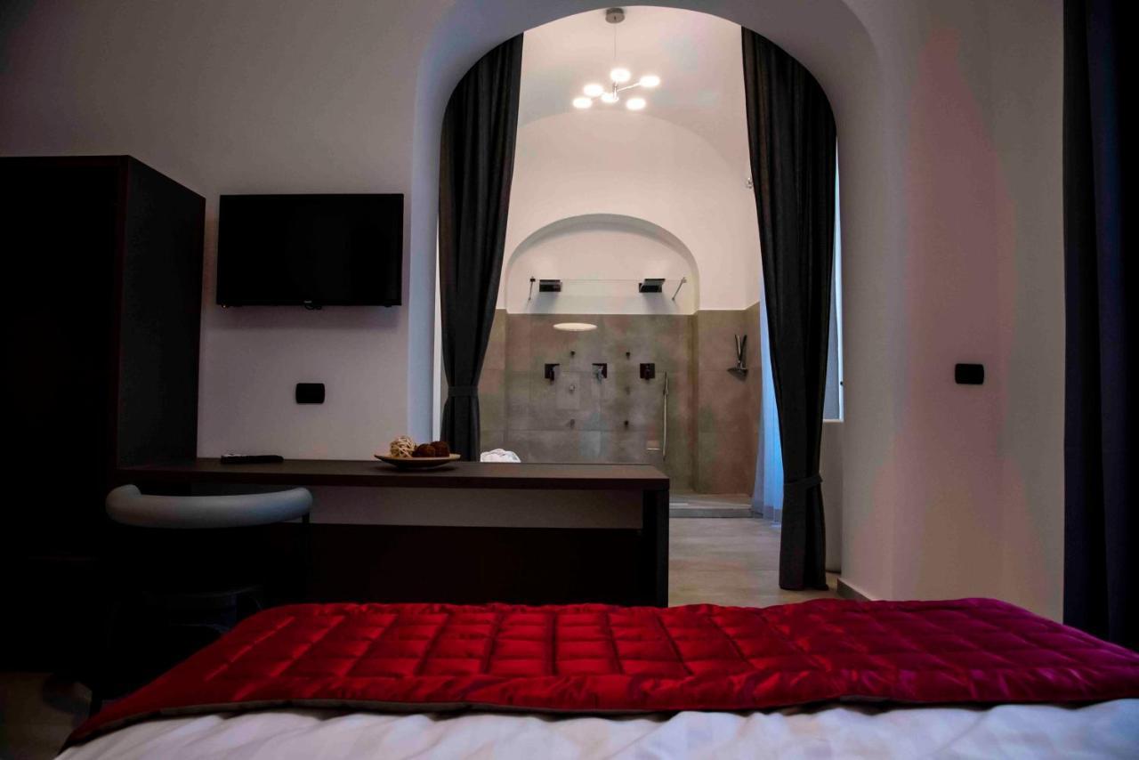 Bespoke Roma Suites Kültér fotó
